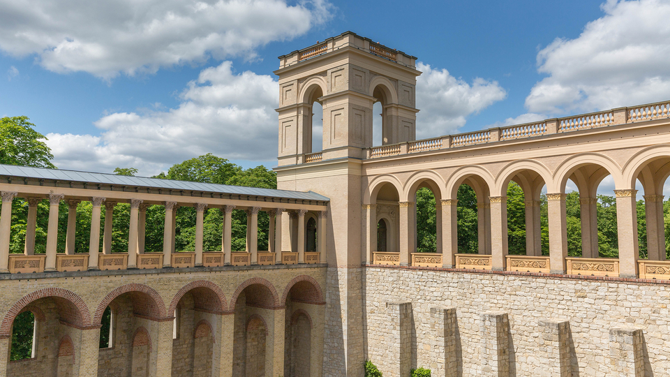 Ein Turm des Schlosses Belvedere