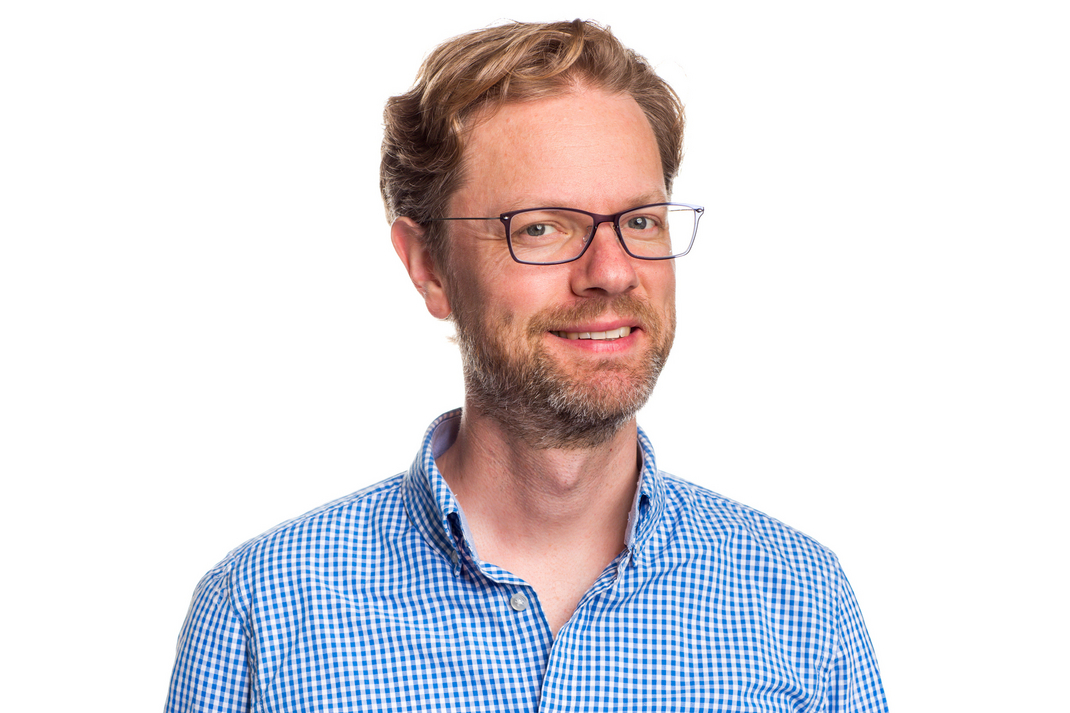 Portraitfoto vom Leiter des Fachgebiets Artificial Intelligence & Quantitative Finance, Prof. Dr. Kay Giesecke