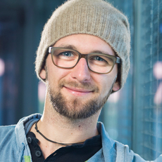 Portrait of PhD Student Lukas Pirl