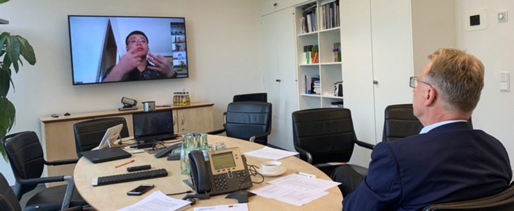 Online-Prüfung BJUT mit HPI-Direktor Prof. Christoph Meinel. (Foto: HPI)