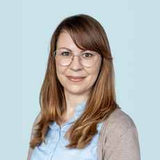 Portrait of AI@HPI Speaker and Associate Digital Finance at the Association of German Banks (Bundesverband deutscher Banken e. V.), Nora Glasmeier
