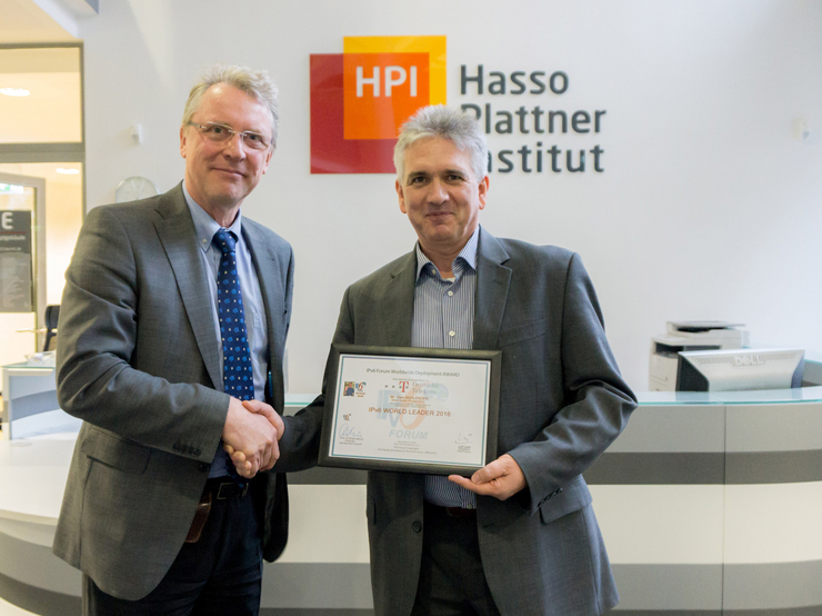 Verleihung Jim Bound IPv6 Award an Uwe Mühlender, Deutsche Telekom AG