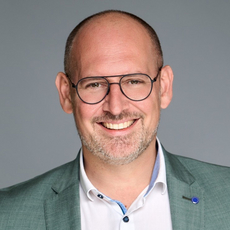 Portrait of AI@HPI Speaker and Head of EU AI Policy at Amazon, Malte Firlus