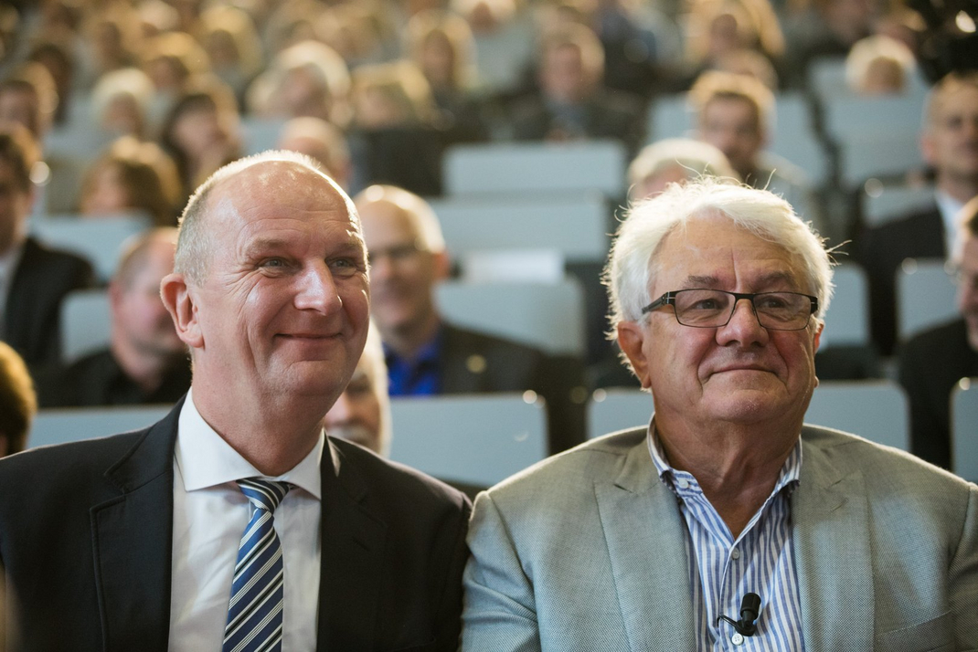 Brandenburg's Minister President Dietmar Woidke and founder Hasso Plattner at the opening ceremony of the joint digital engineering faculty of HPI and the University of Potsdam.