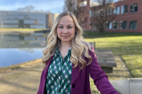 Portrait of HPI employee Evgeniya Wurg at the HPI campus