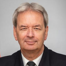 Portraitfoto vom Inspekteur Cyber- und Informationsraum der Bundeswehr, Dr. Thomas Daum