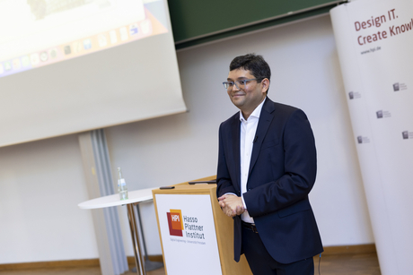 Prof. Bajpai giving his inaugural lecture at the Hasso Plattner Institute