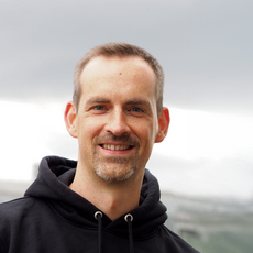 Portrait of AI@HPI Speaker and CTO of Nexenio GmbH, Daniel Moritz