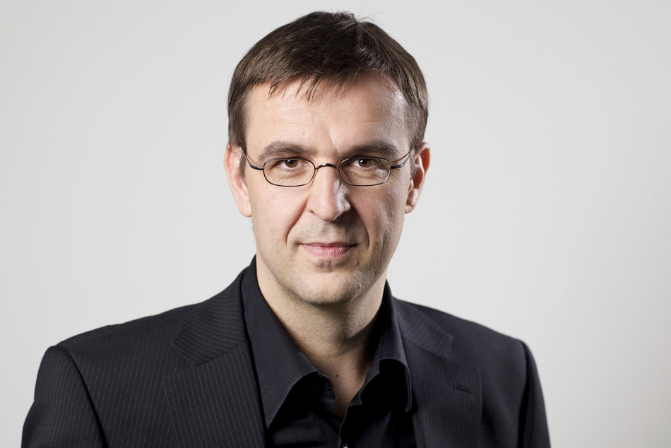 Portrait of Head of Software Architecture Prof. Dr. Robert Hirschfeld