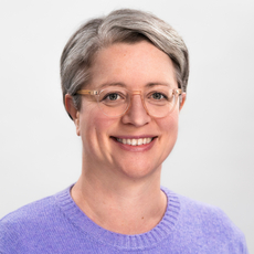 Portraitfoto von der HPI Office Assistenz für das Fachgebiet Cybersecurity – Identity Management, Mélanie Angoujard