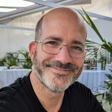 Portrait of the Founder & Chief Scientific Officer of Evidentli, Dr. Guy Tsafnat