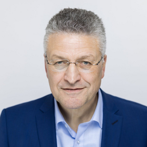 Portrait of Head of Digital Health Cluster Prof. Dr. Lothar Heinz Wieler