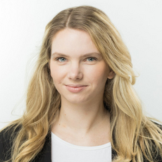Portrait of the Office Assistant for Finance and Administration Lisa Kirstein