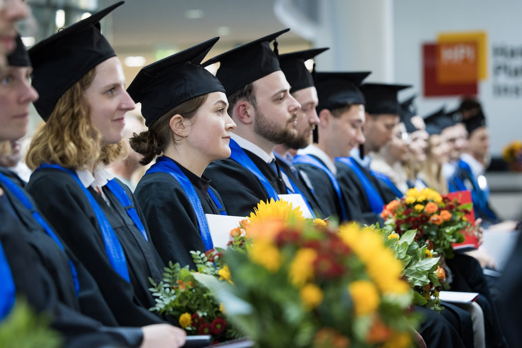 Graduates at the HPI Graduation Ceremony 2023