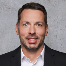 Portraitfoto vom Leiter der Geschäftsstelle für den Öffentlichen Dienst der SVA GmbH, Jörg Wiedemann