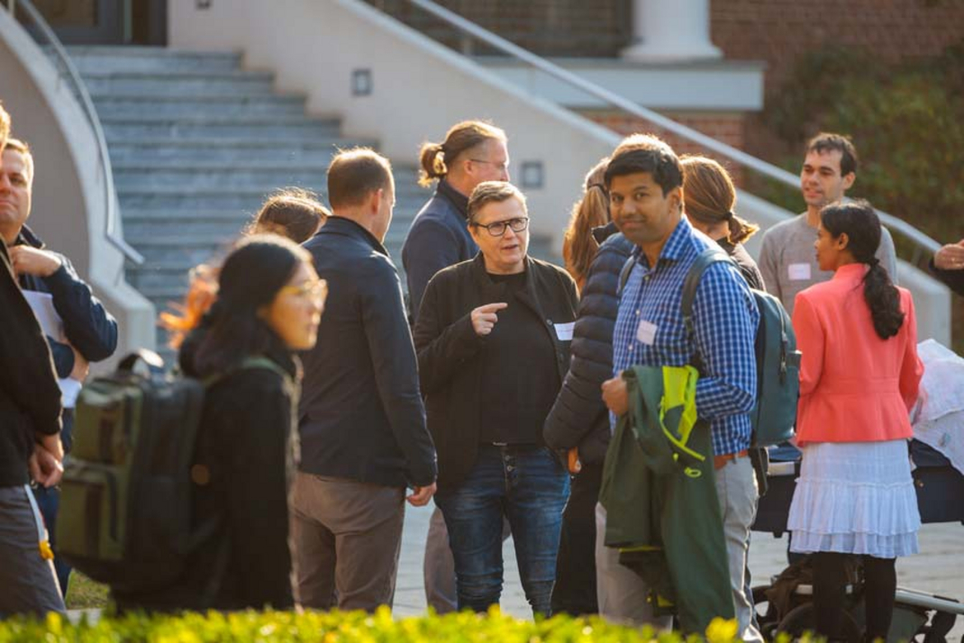 A large group of researchers from HPI and MIT exchange ideas on the HPI campus