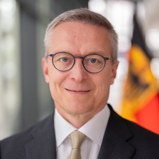 Dr. Karsten Wildberger