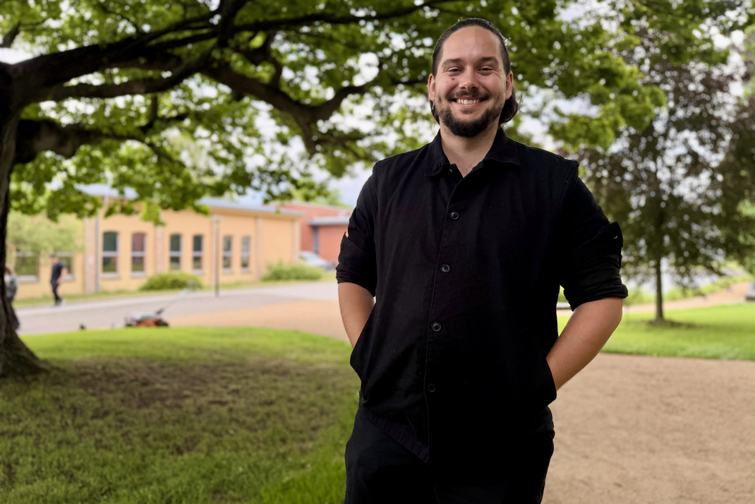 HPI-Student Julian Werne auf dem HPI-Campus