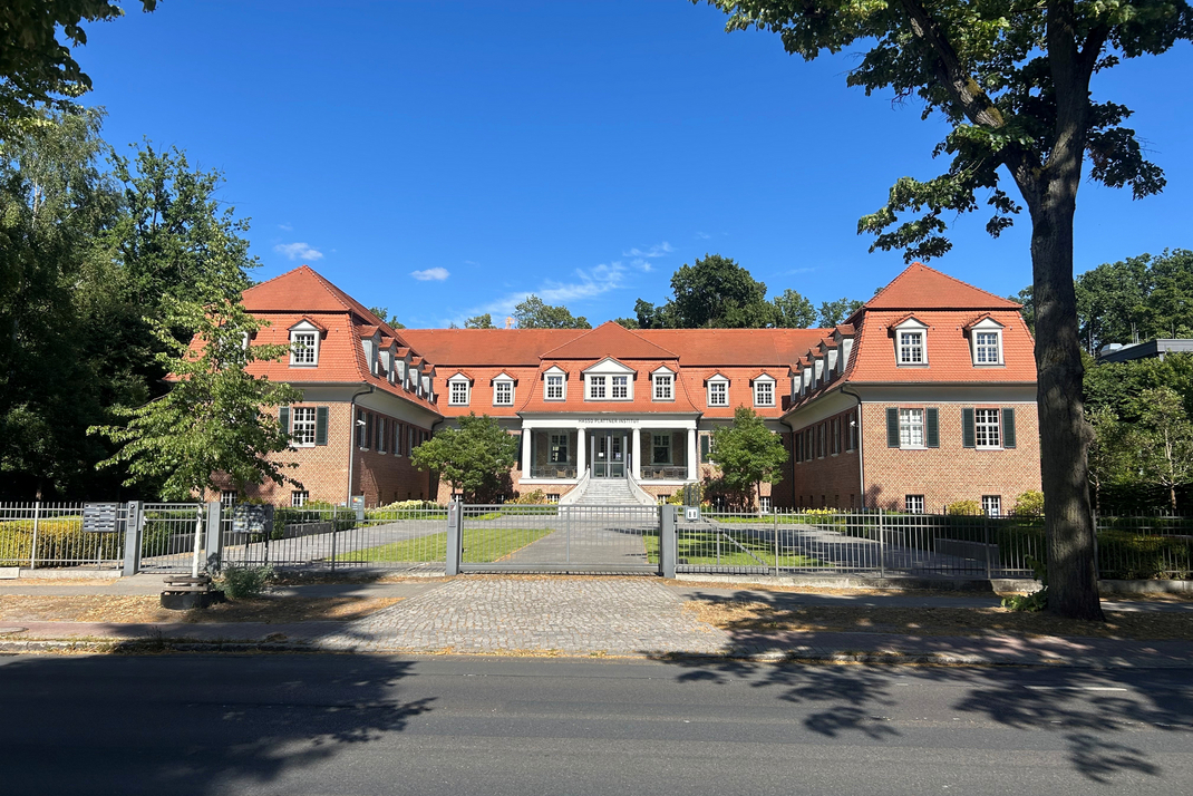HPI's villa