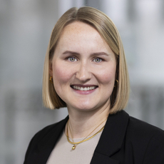 Portrait of the HPI Office Assistant for the Chair of Data-Intensive Internet Computing Svenja Fenn