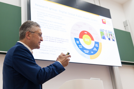 Prof. Lothar H. Wieler holding his inaugural lecture at the Hasso Plattner Institute