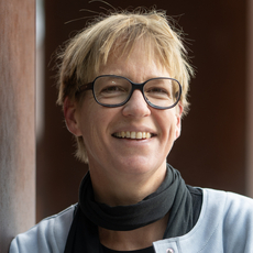 Portraitfoto der freien Journalistin bei Die ZEIT, Eva Wolfangel